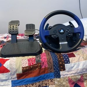 Ps4 and ps3 steering wheel and foot pedals